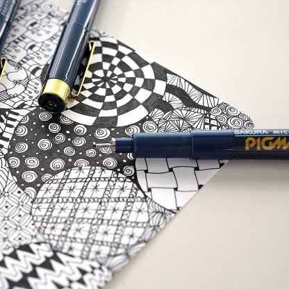 Sakura Pigma Micron Fineliner pen Black : 3 pen set - Image 3